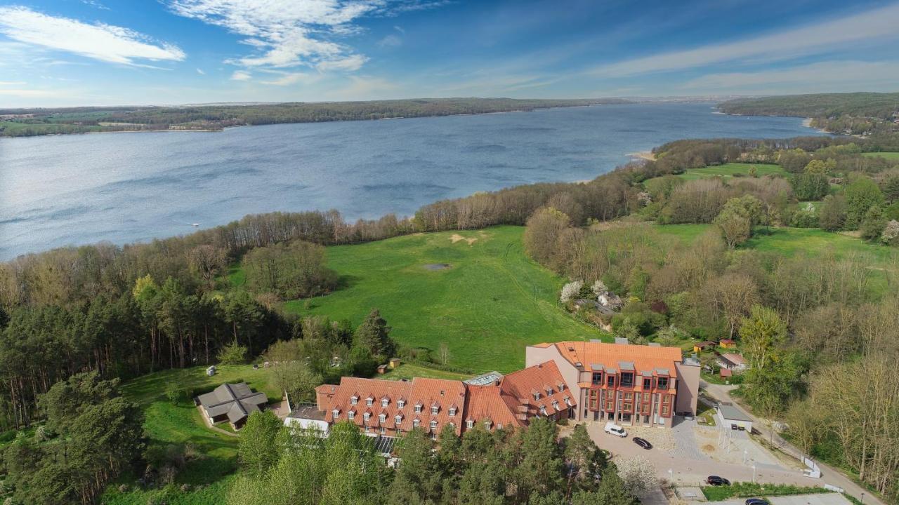 Bornmuehle Hotel Groß Nemerow Buitenkant foto
